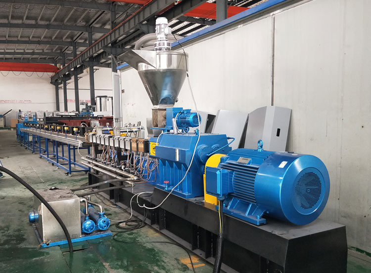 Máquina de extrusión de doble tornillo de refrigeración por aire de plástico de almidón biodegradable compuesto 100% TPS